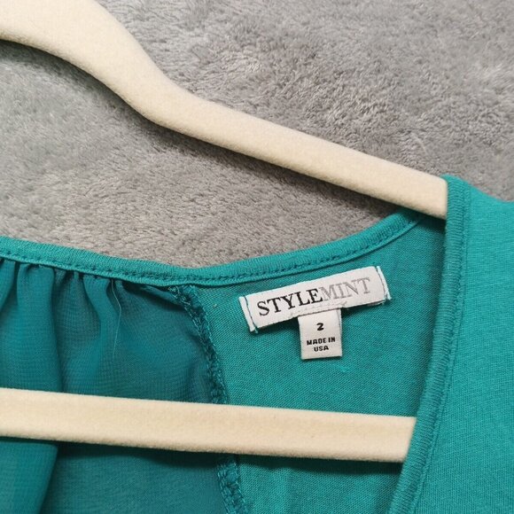 STYLEMINT Top  Size 2 Women Short Sleeve Casual Solid Turquoise Knit Sheer Back - Picture 6 of 13